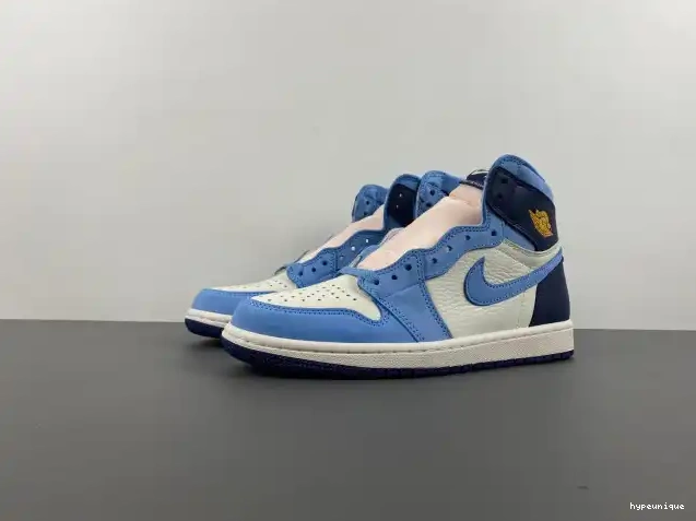 HYPE WMNS OG FD2596-400 Jordan 1 Air First High Flight in 0507